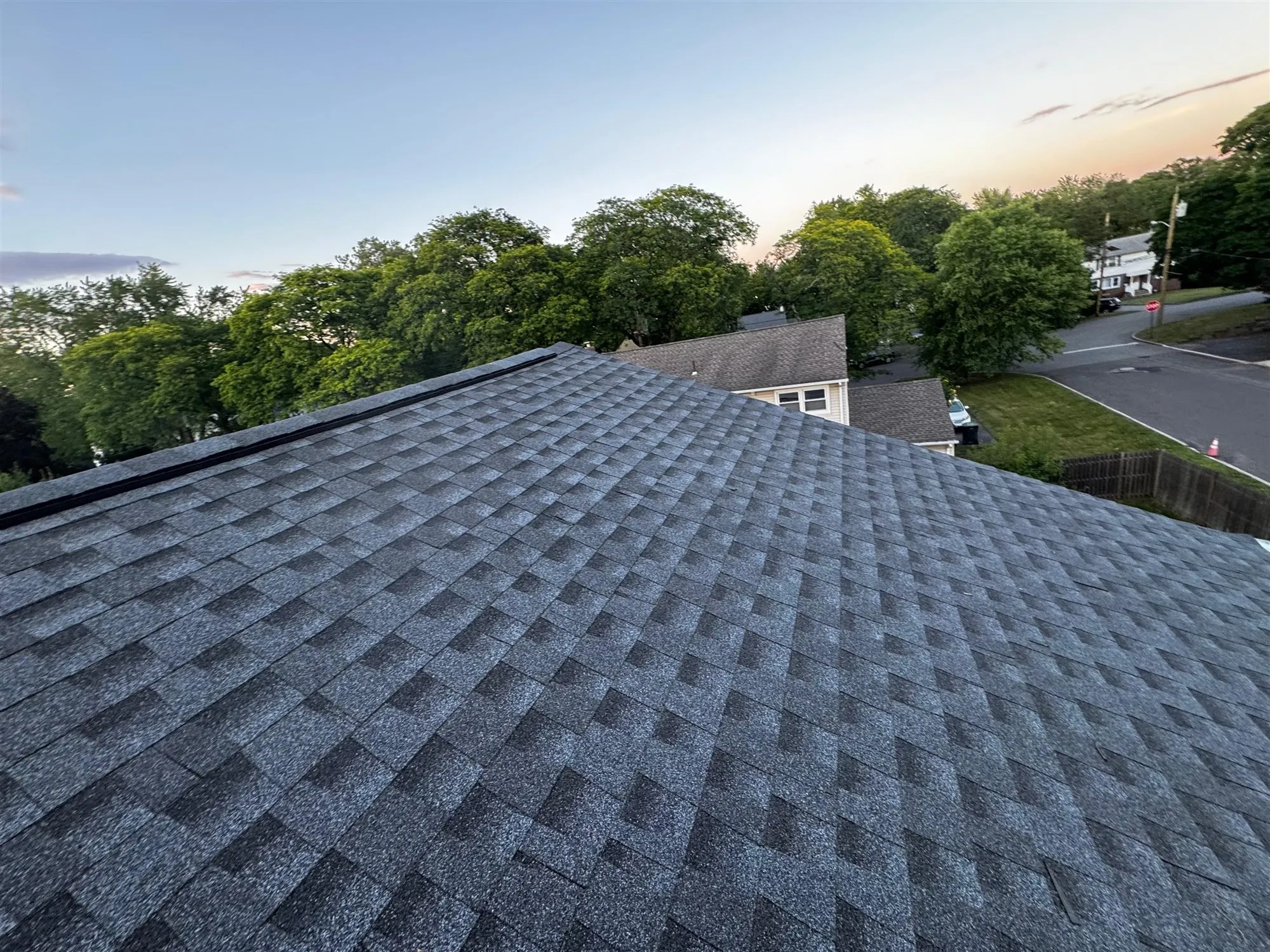 Charcoal architectural shingle roof on a North Jersey home